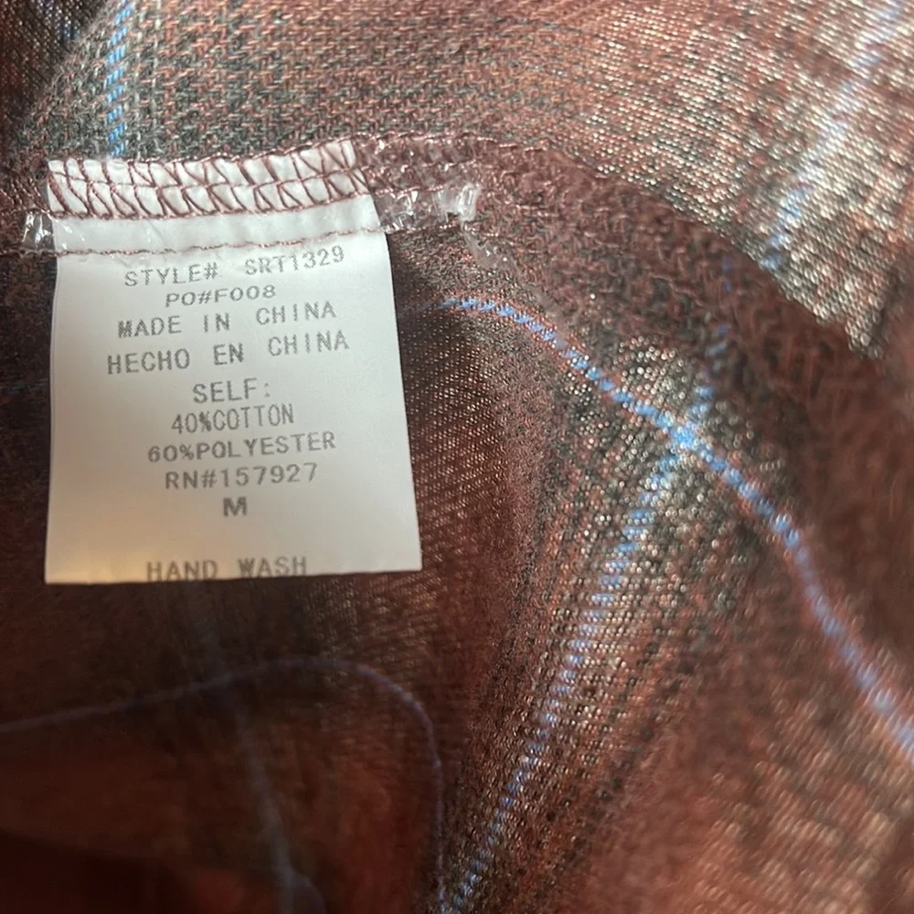 Plaid flannel - Picture 6 of 6